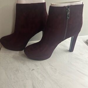 Nine West Elegant Burgundy Suede Ankle Boots